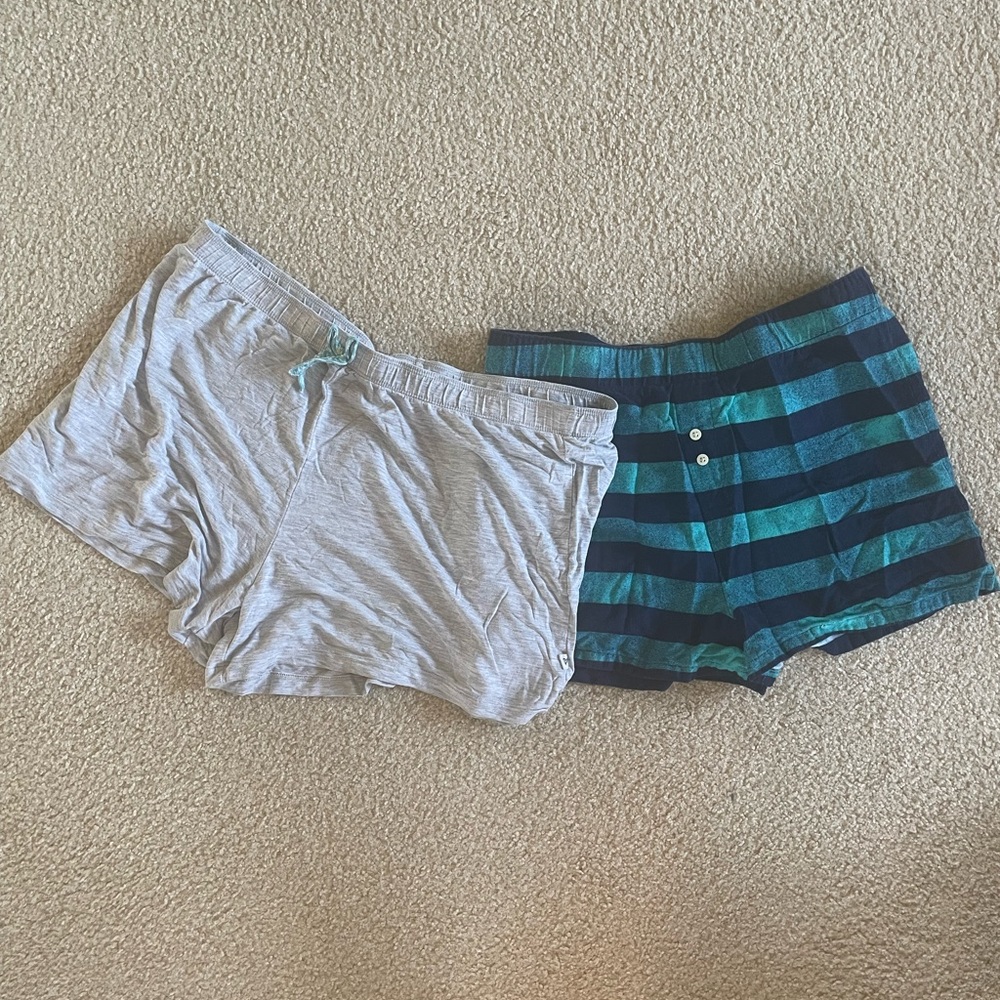 2 pack Women’s sleep shorts size medium
